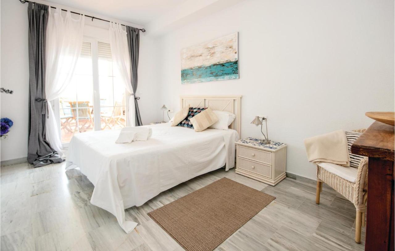 Stunning Apartment In Marbella With Swimming Pool エクステリア 写真