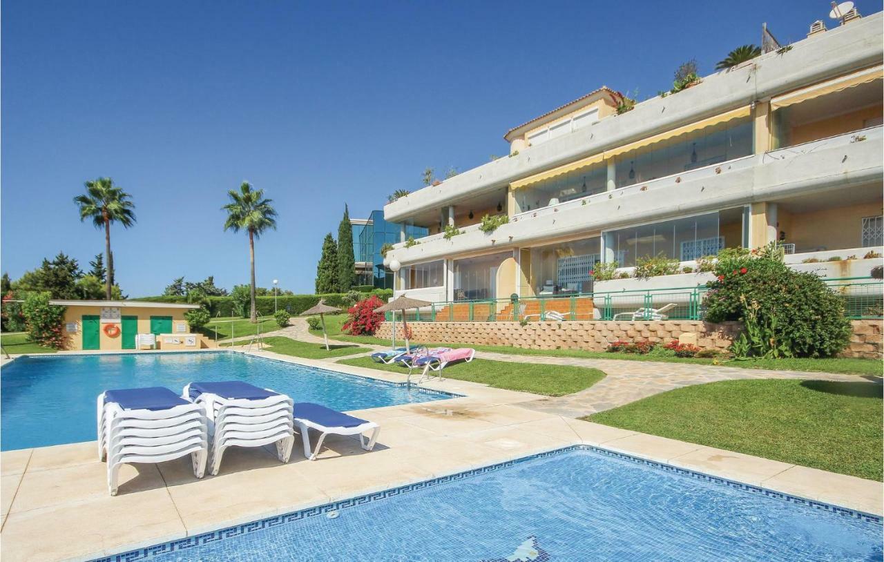 Stunning Apartment In Marbella With Swimming Pool エクステリア 写真